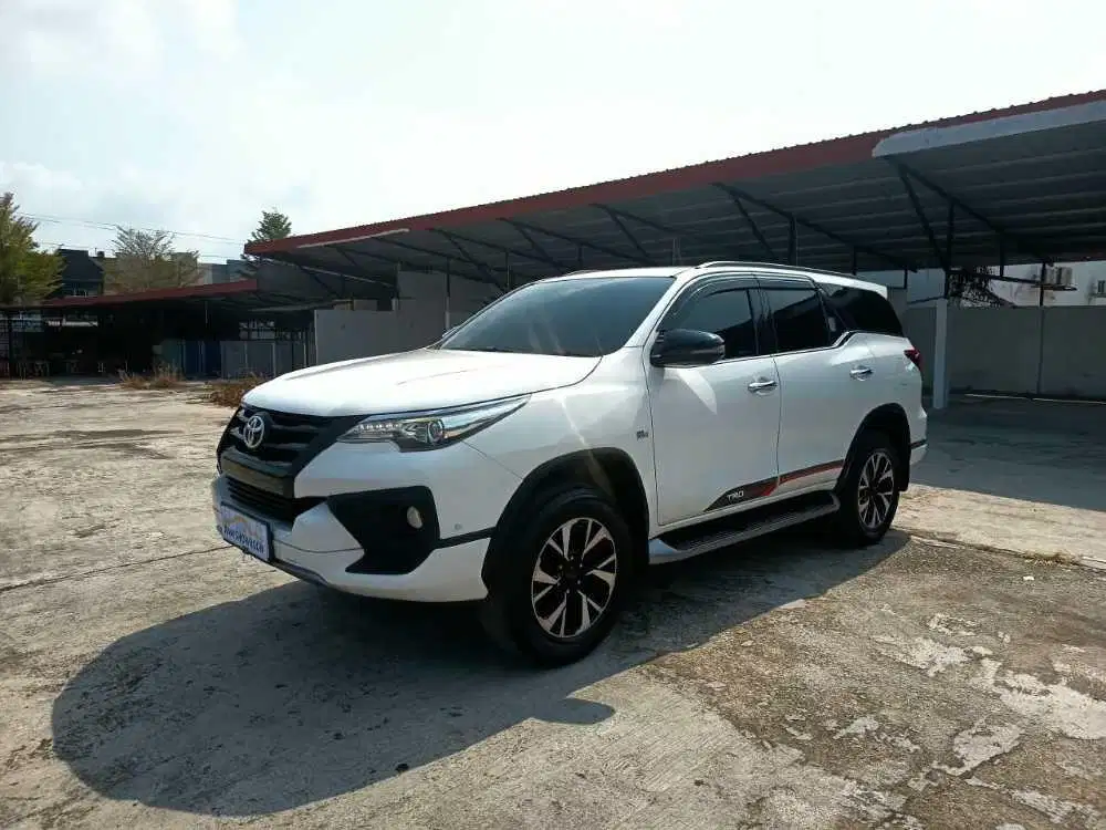 TOYOTA FORTUNER SRZ AT 2017
