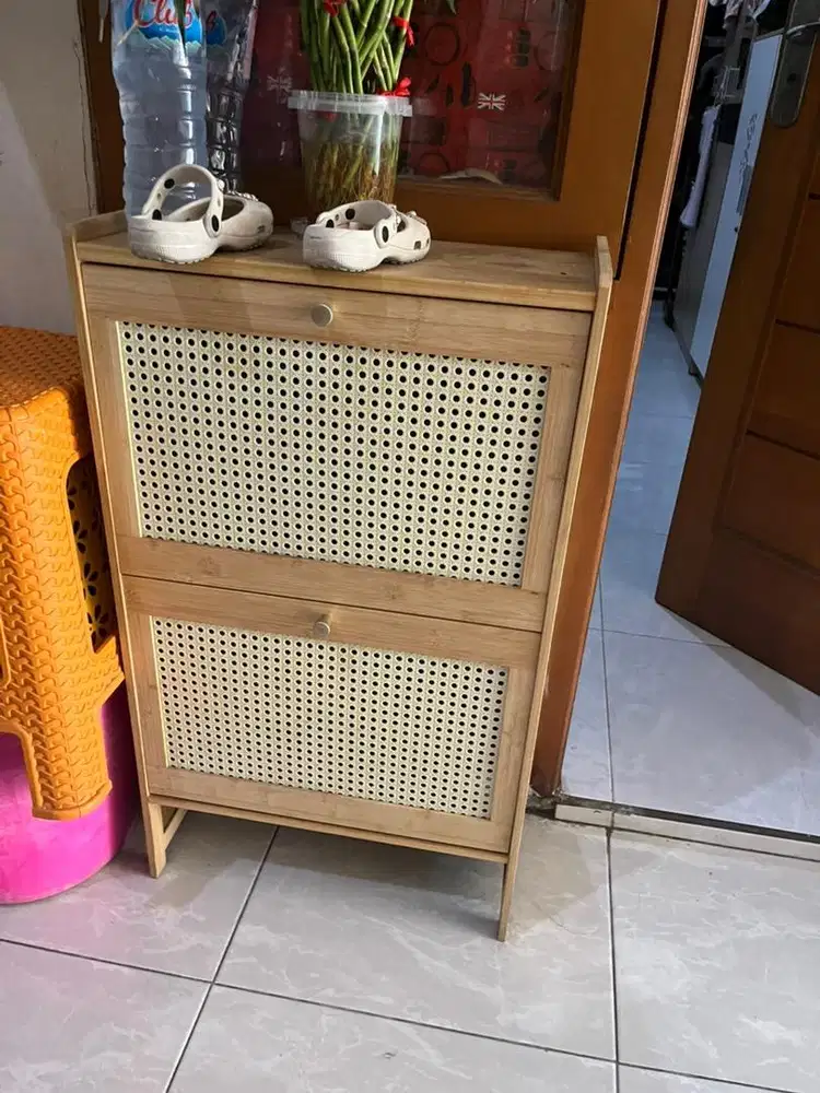 RAK SEPATU SUSUN BAMBU
