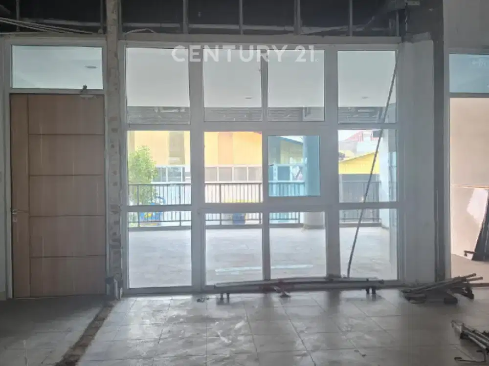 Ruang Usaha Di Gedung Perkantoran Di Area Bisnis Gading Serpong