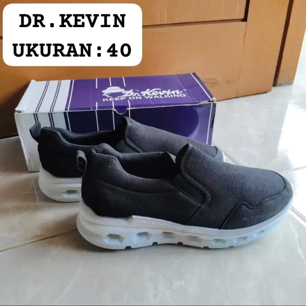 SEPATU DR.KEVIN UNISEX