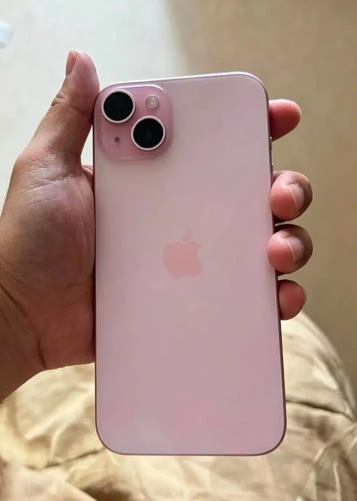 iPhone 15 PLUS resmi. Murah aja.. Bisa tt