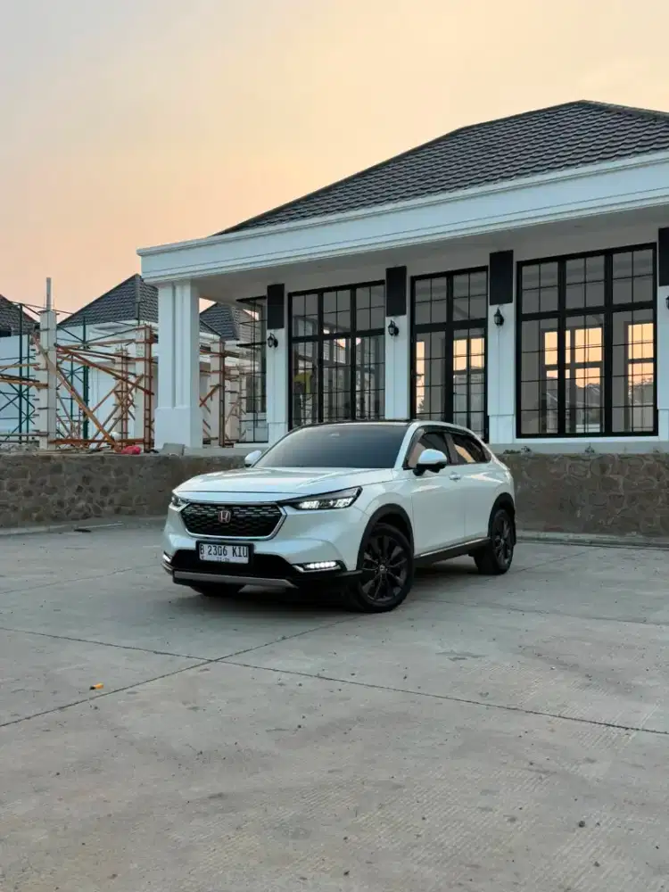 HRV SE SENSING 2023 A/T PUTIH KM LOW