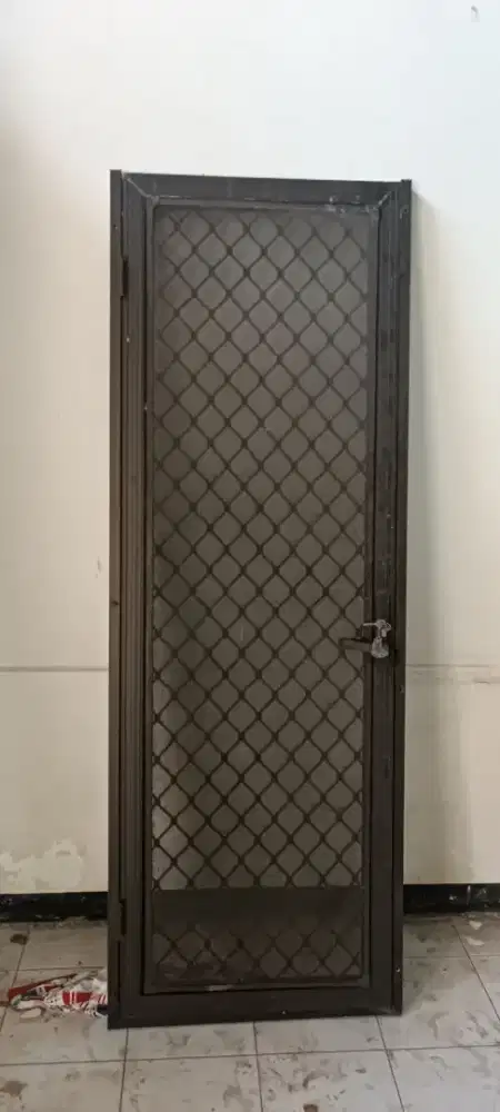 Jual pintu aluminium expanda bekas