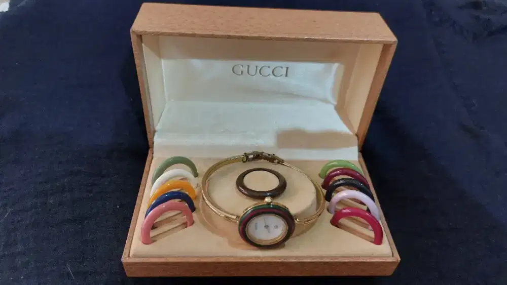 Gucci lady 1100 L