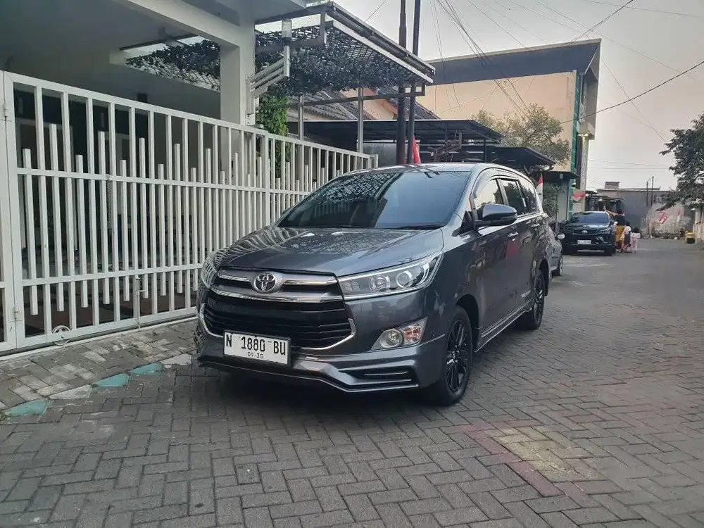 INNOVA V DIESEL TRD MATIC 2020