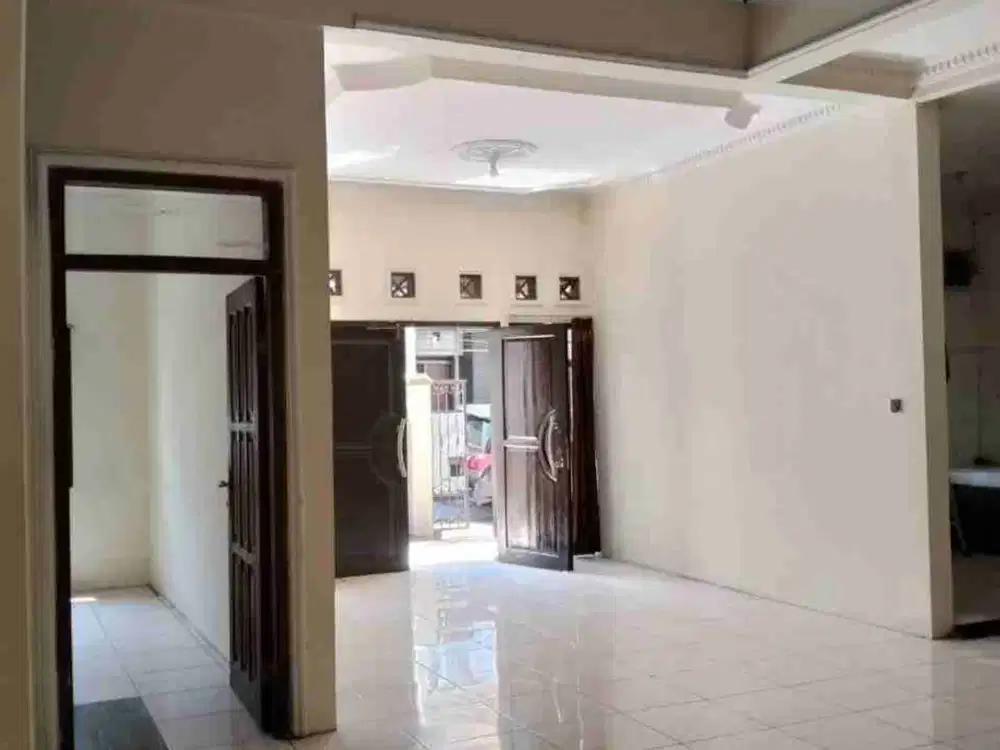 Rumah 2 lantai bisa kantor di sayap reog Turangga Buahbatu