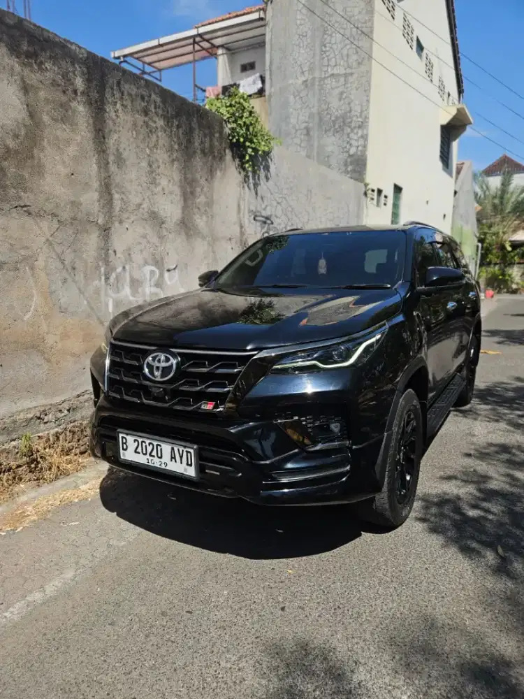 Fortuner 2.8 GR 2022/2023 Like New