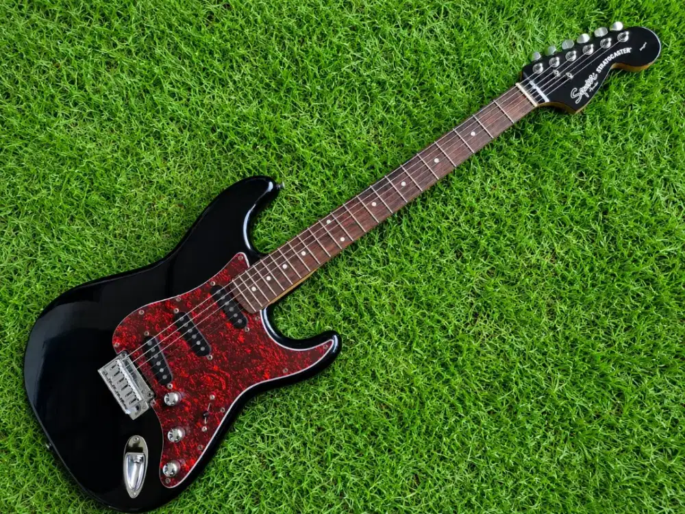 Squier standard series