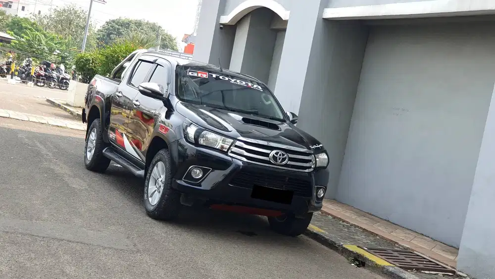 [ 4x4 ] Toyota Hilux 2.5 V DC Double Cabin VNT Diesel AT 2016/2017