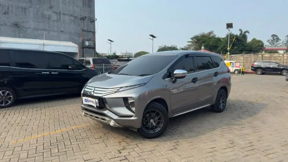 LOW DP Mitsubishi Xpander 1.5 Ultimate Bensin-AT 2018 NIJ