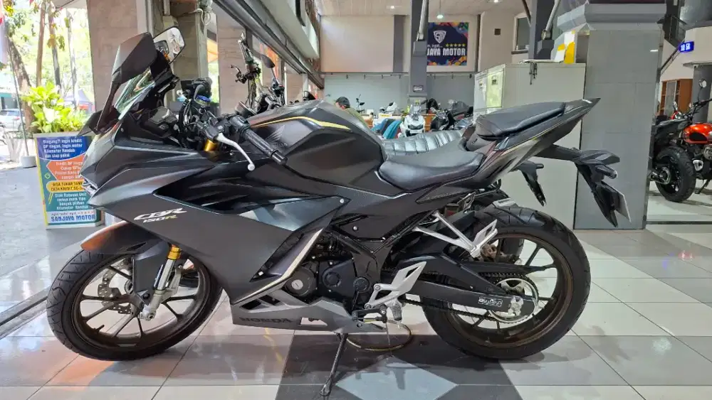 CBR 150 R ABS 2023, KM 4000, HUB. SRI SANJAYA MOTOR