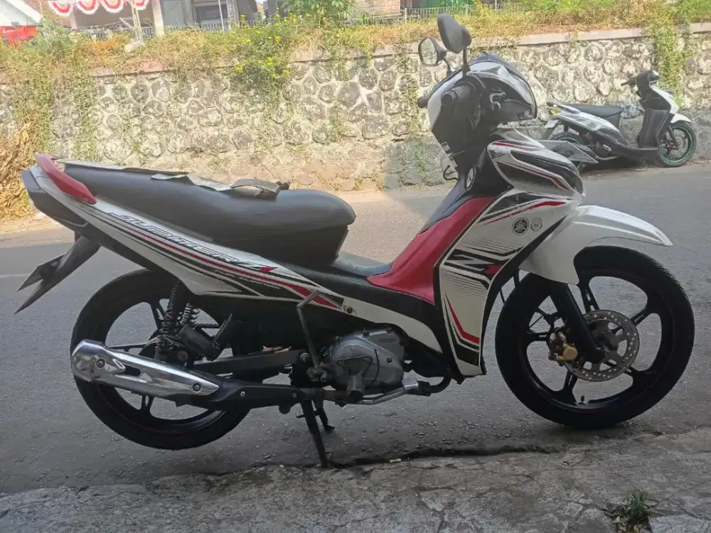 JUPITER Z1-injeksi 2014 ORSINIL TGN1 MULUS SIAP PAKAI MSN ENAK STANDAT