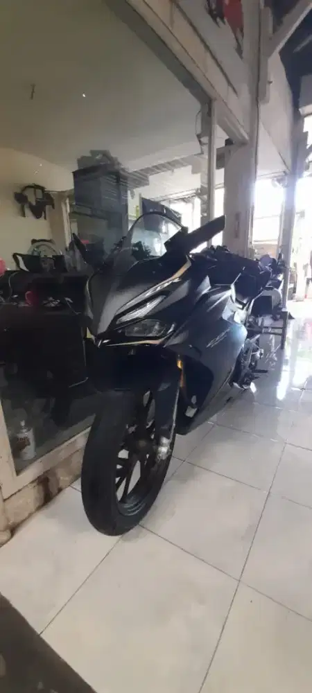 HONDA CBR 150 TAHUN 2023 PAJAK HIDUP SURAT LENGKAP