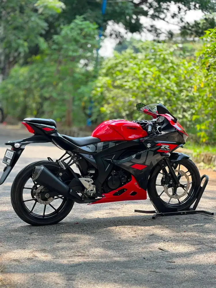 KM 6K AJA! SUZUKI GSX 150R 2023 MERAH HITAM PAJAK PANJANG SIAP RIDING
