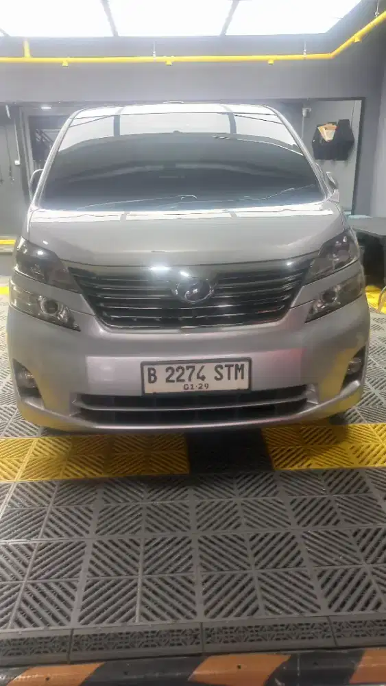 Toyota vellfire 2.4 Peremium Sound
