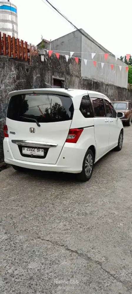 Honda Freed 2015 SD Pjk Hdp Km83rb Jarang pakai tt