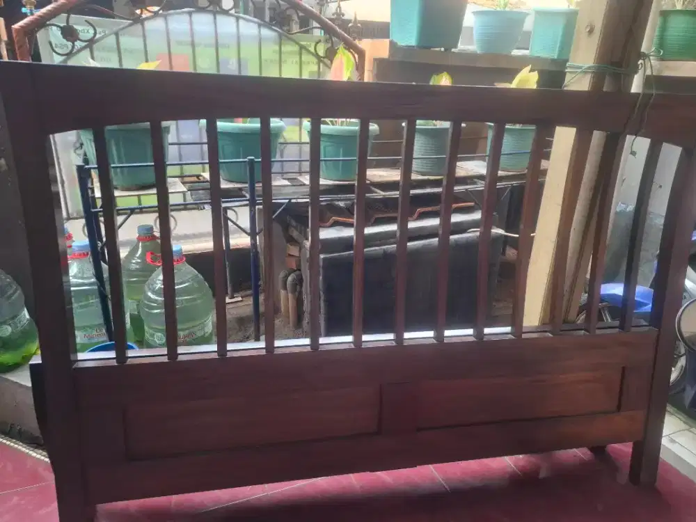 Ada Tempat tidur Kayu Jati ex.kedutaan 180x200