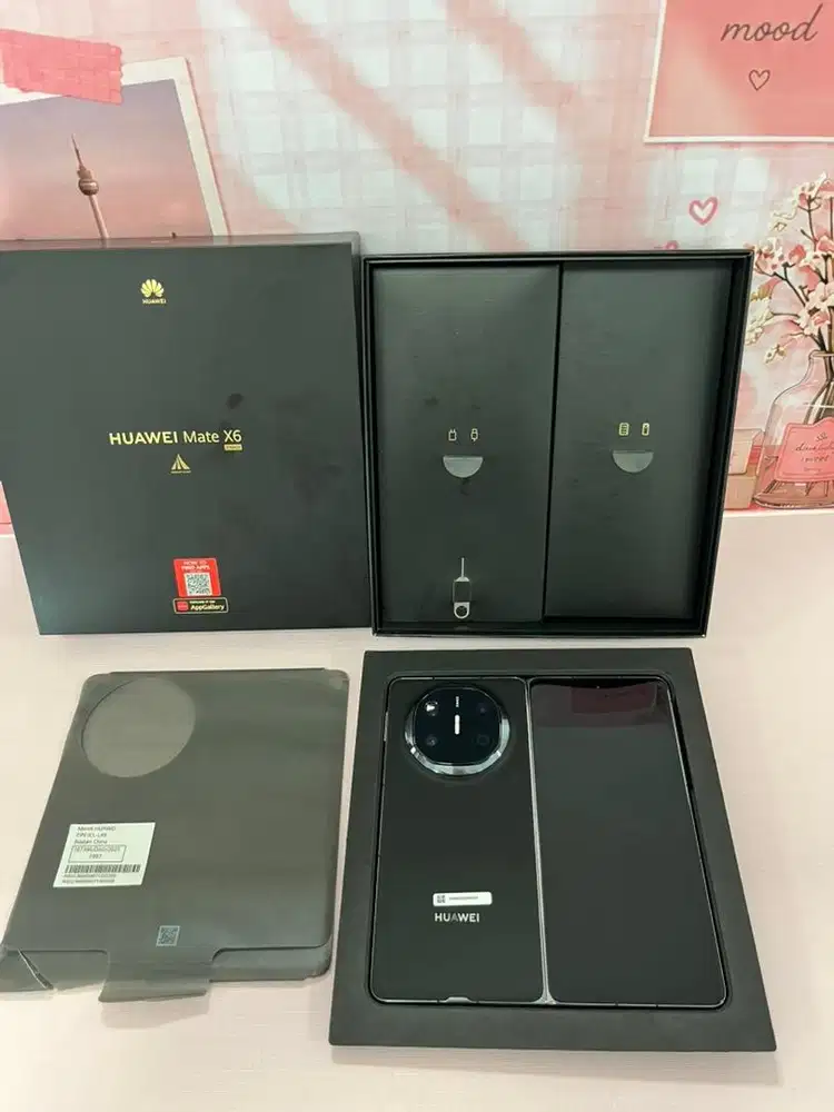 Huawei mate X6 ram 12/512 like new