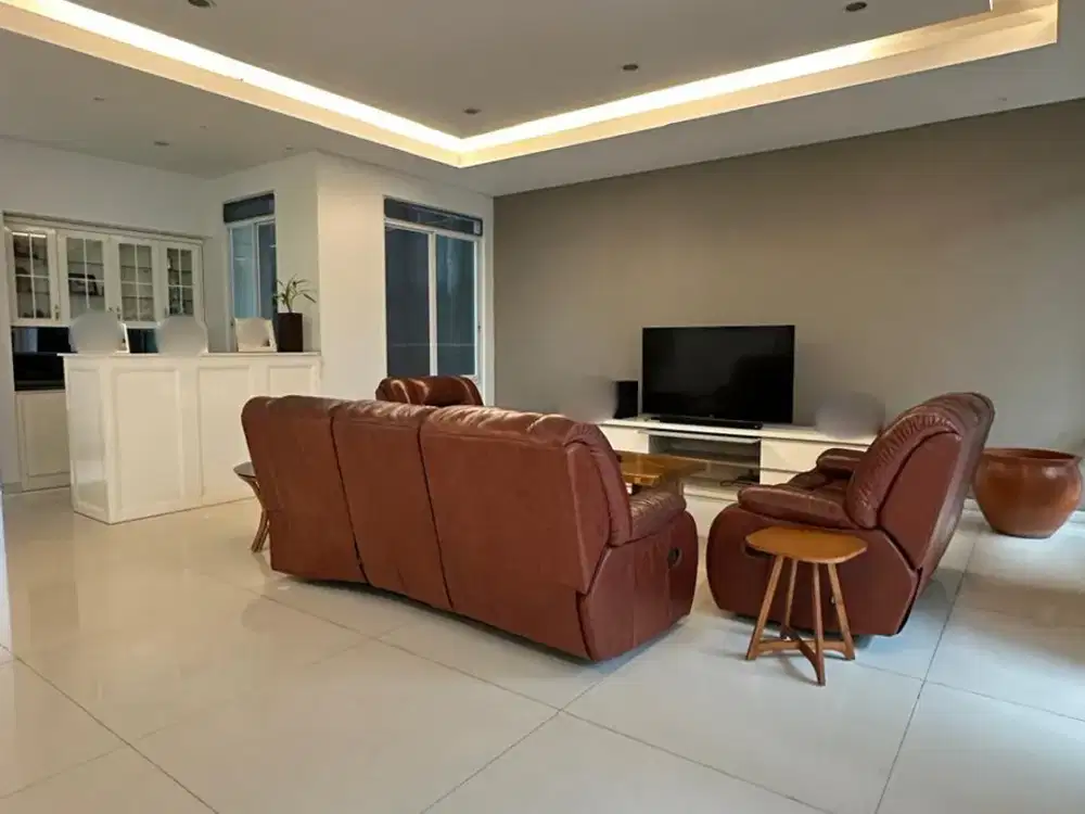Termurah! Rumah Lux Furnish di Kota Baru Parahyangan
