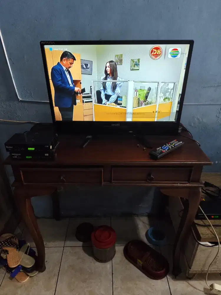 Tv LED Akari 24 in analog