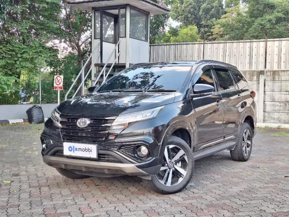 Toyota Rush 1.5 S GR Sport Bensin-MT 2024