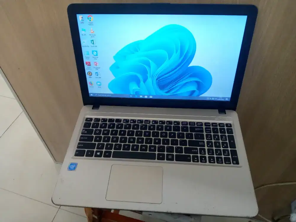 Jual Murah Laptop Asus X541 Ram 4GB SSD 128GB LED 15.6inch Siap Pakai