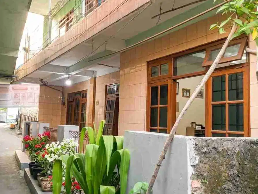 JUAL CEPAT RUMAH + KONTRAKAN 4 PINTU CAKUNG BARAT JAKARTA TIMUR