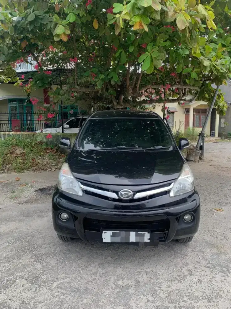 Daihatsu Xenia R deluxe 2015
