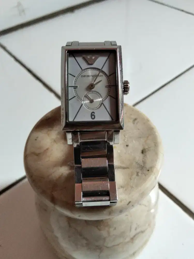 Jam tangan wanita merk Emporio Armani AR0132