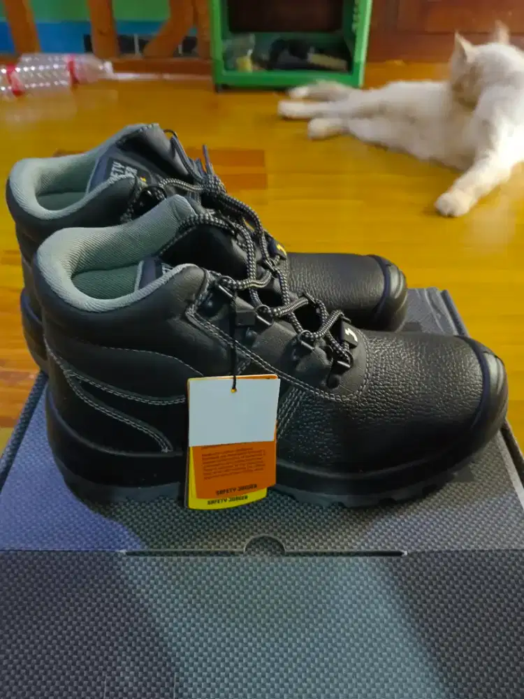 Sepatu Safety Jogger work Bestboy