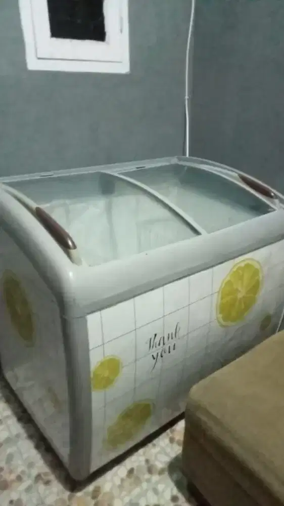 Dijual freezer second
