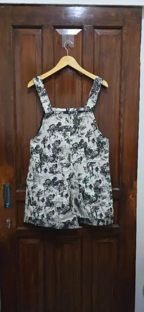 Jumpsuit pendek
