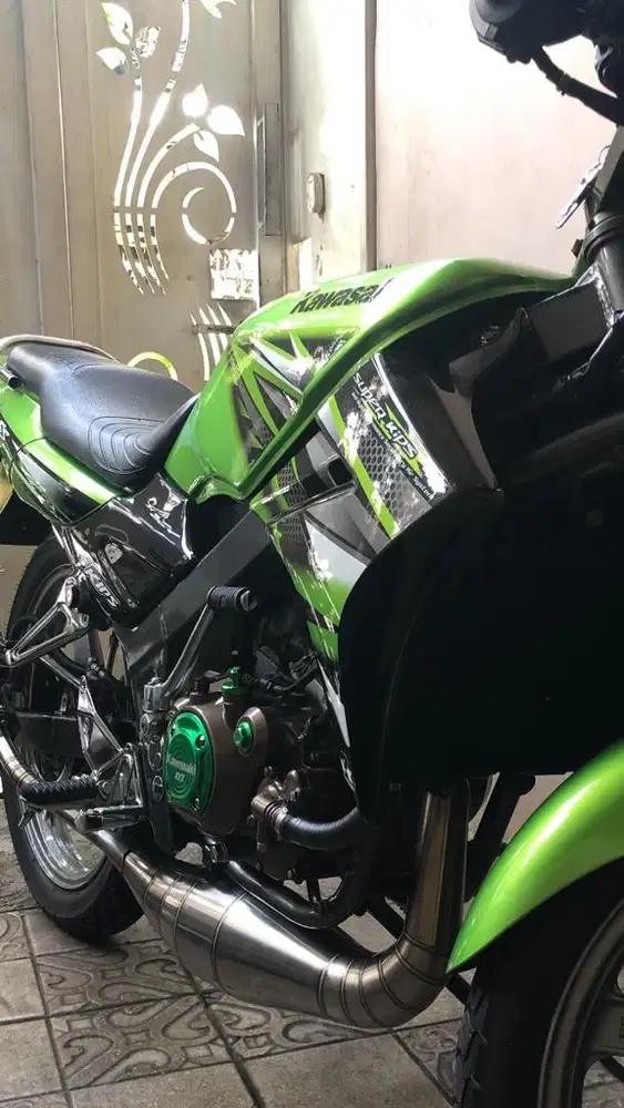 Kawasaki ninja r thn 2013