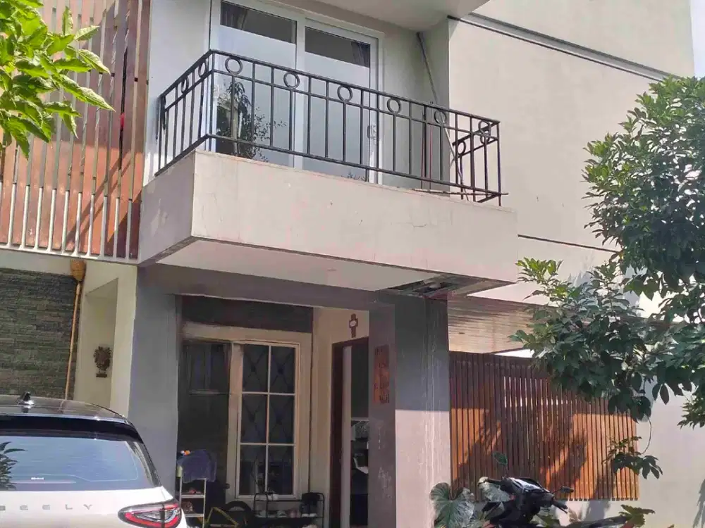 Dijual rumah HUK rapi siap huni Lippo Karawaci Utara keluar komplek langsung tol ke Jakarta