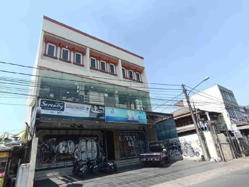 Disewakan Ruko Gandeng Besar di JlAgus Salim, Bekasi