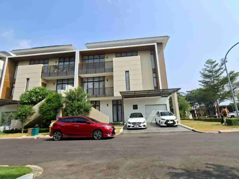 Rumah Mewah Morizen Summarecon Bekasi LT 282 m2 LB 326 m2 SHM 5+1KT 9.3 M