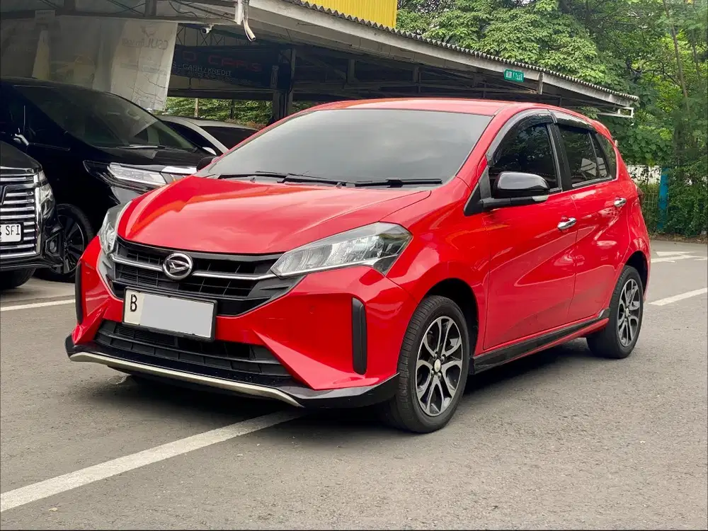 DAIHATSU SIRION 1.3 R AT 2022 MERAH
