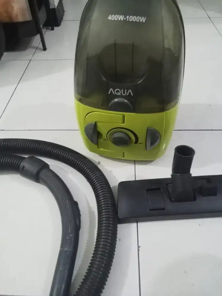 Vacuum cleaner Aqua dari Sharp bekas normal lancar Bandung
