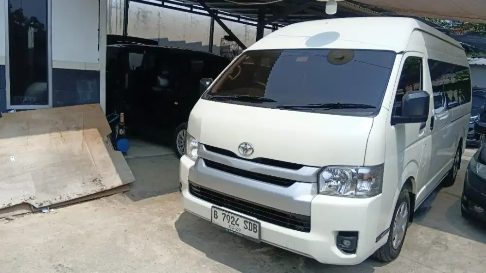 Hiace comuter 2024