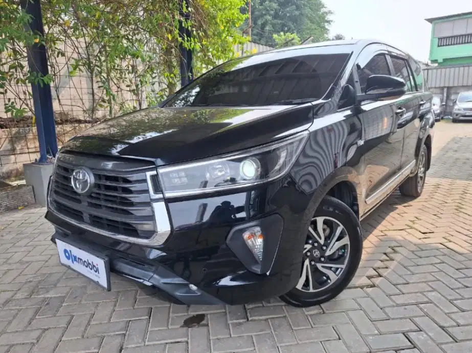 Toyota Kijang Innova 2.0 V Bensin-AT 2022 Hitam
