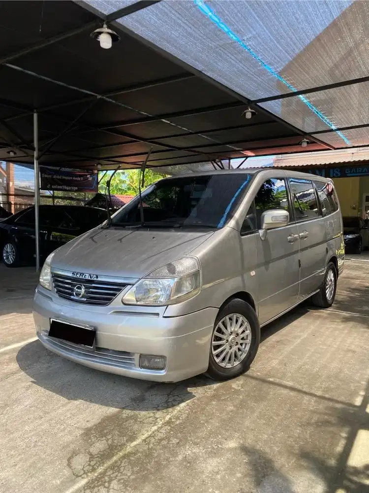 NISSAN SERENA HIGHWAY STAR 2.0 AUTOMATIC TAHUN 2012