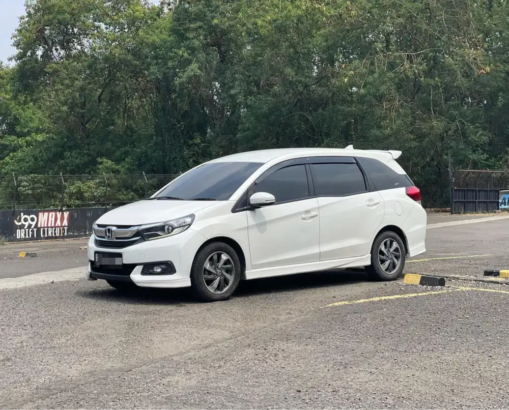 PALING MURAH!! HONDA MOBILIO E CVT AT MATIC 2019 PUTIH