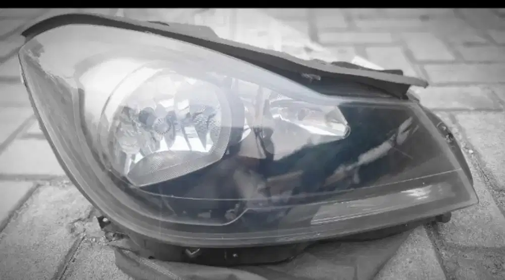 Headlamp Mercy C 200 W204