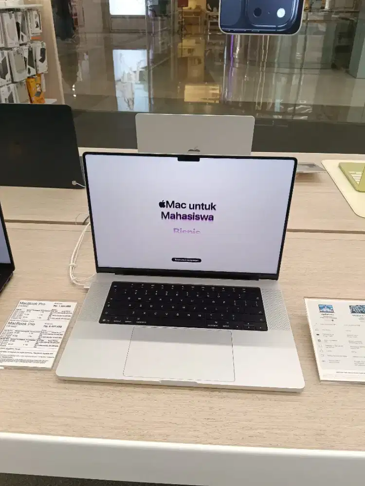 MacBook Pro 16 inci
