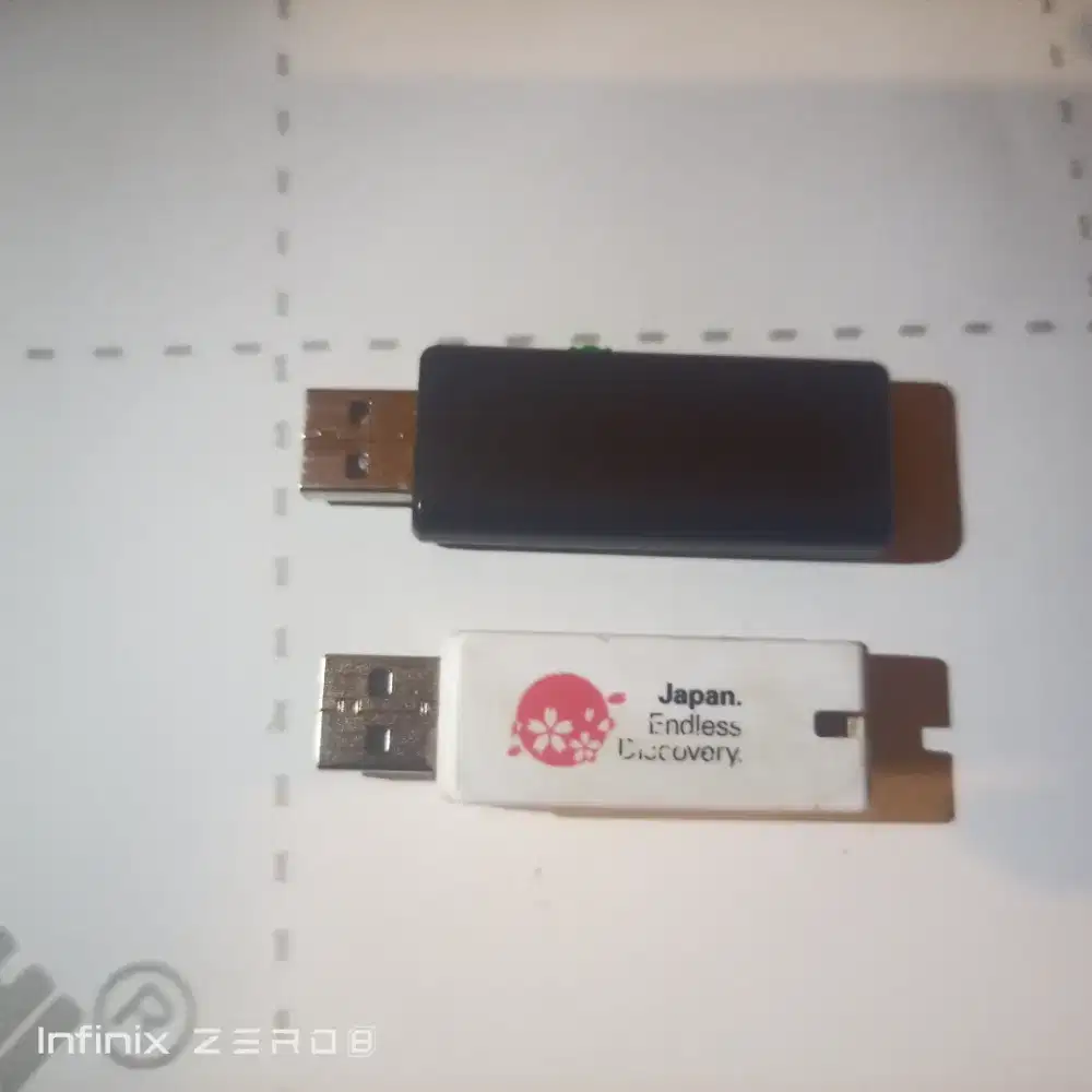 Flashdisk lama bekas di kasih turis 4gb dan 16gb