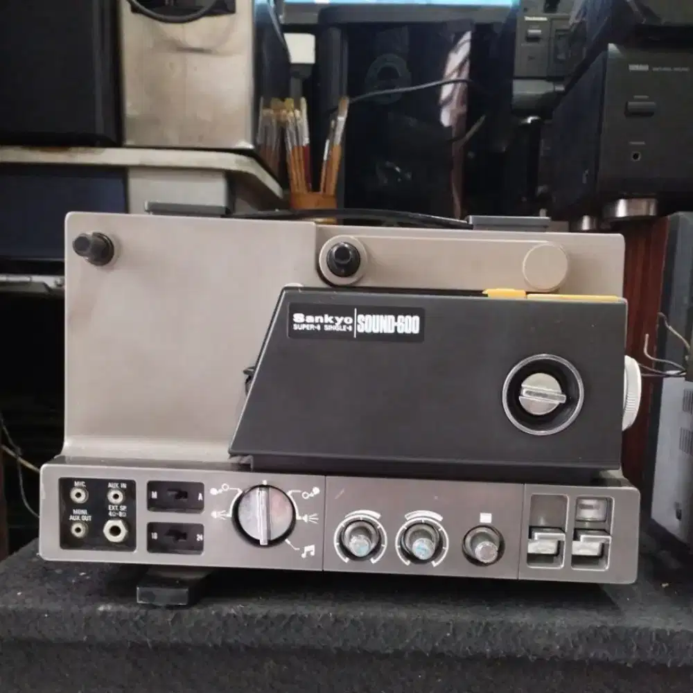 Projector single-8 Sankyo sound-600 full original Made in japan