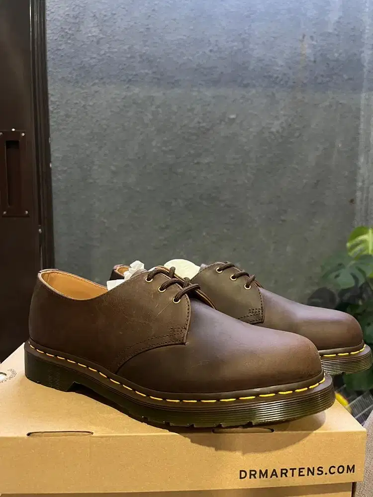 Sepatu docmart kulit