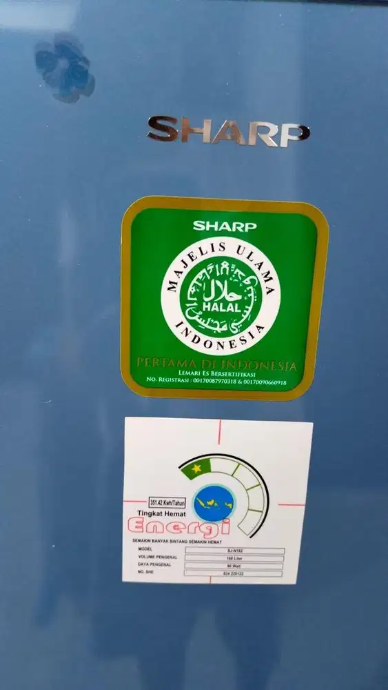 Kulkas sharp dijual