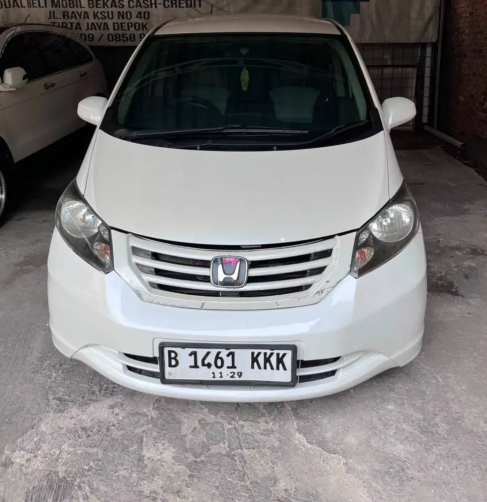 Honda FREED 1.5 S AT AUTOMATIC 2011
