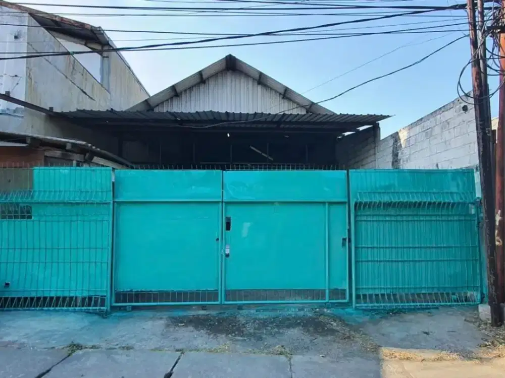 Gudang Jln Raya Bibis , Air sumur lancar Joss dan Bagus , Bisa digunakan untuk ekspedisi, kayu, shorom, besi, dll Tidak banjir, Aman Container bisa ma